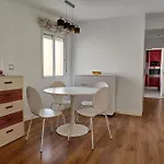 아파트 Piso Cerca Universidades Y Playa